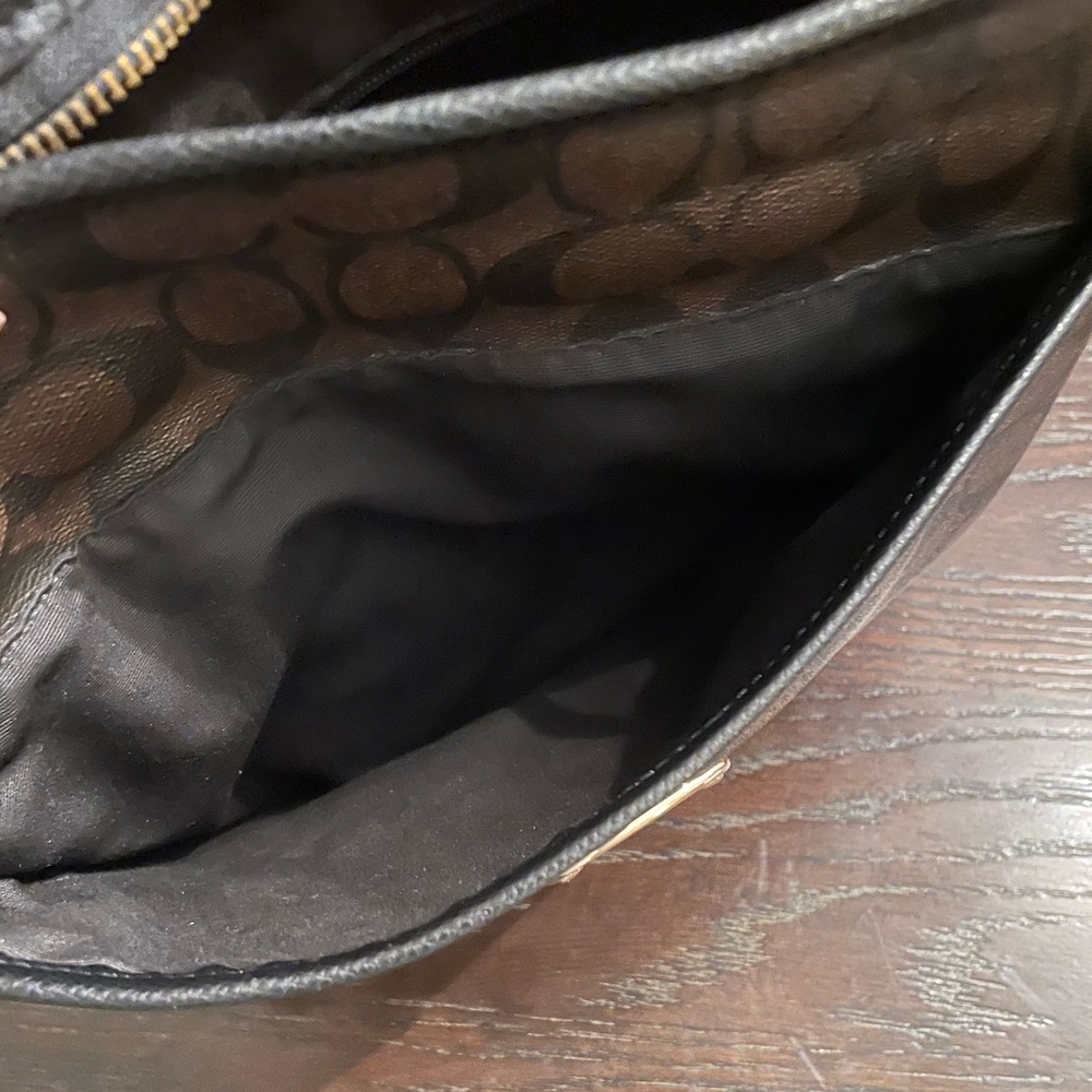 Coach messenger crossbody bag